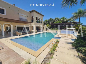 Golf and Lake View Villa Marassi with private pool